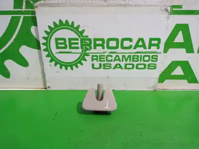 Автозапчастина б/у середній для renault kangoo profesional посилання на oem iam 8200461898