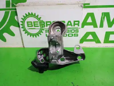 Second-hand car spare part right engine support for audi a4 berlina (8e) 2.5 tdi oem iam references 8e0199352  