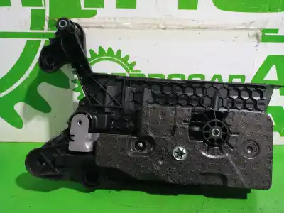 Автозапчасти б/у средний за volkswagen t-roc (d11) basis ссылки oem iam 5q0915331k  