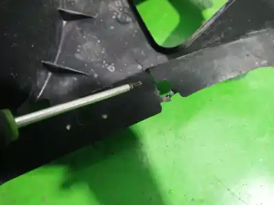 Second-hand car spare part front left wheel arch for citroen c3 exclusive oem iam references 7136kc  