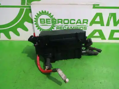 Peça sobressalente para automóvel em segunda mão caixa de fusíveis e relés por opel zafira b 1.9 cdti referências oem iam 13250232