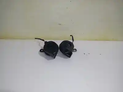 İkinci el araba yedek parçası BOYNUZ için VOLKSWAGEN POLO (6C1) 1.4 Advance BMT OEM IAM referansları 703881157  