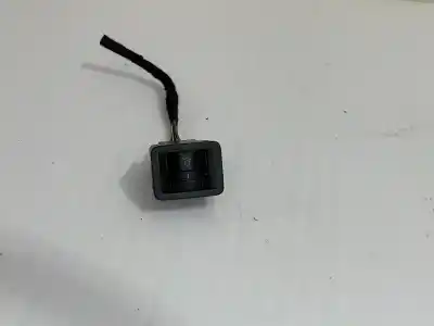 İkinci el araba yedek parçası DEGISTIRMEK için VOLKSWAGEN POLO (6C1) 1.4 Advance BMT OEM IAM referansları 6C0941333  