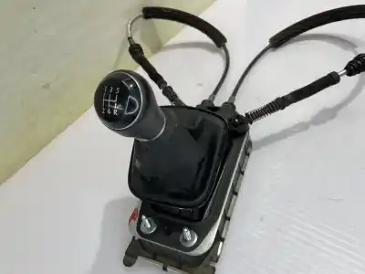 Peça sobressalente para automóvel em segunda mão ALAVANCA DE VELOCIDADES por VOLKSWAGEN POLO (6C1)  Referências OEM IAM 6C0711061A  