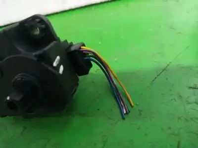 Peça sobressalente para automóvel em segunda mão motor de abertura da comporta de sofagem por citroen c3 exclusive referências oem iam z5509001  