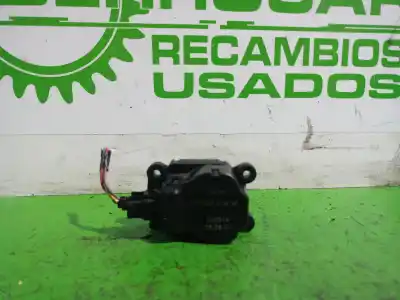 Peça sobressalente para automóvel em segunda mão motor de abertura da comporta de sofagem por opel zafira b 1.9 cdti referências oem iam h7102
