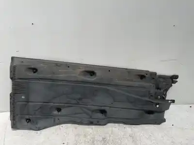 Peça sobressalente para automóvel em segunda mão COBERTURA / PROTEÇÃO DO MOTOR por VOLKSWAGEN GOLF VII LIM. (5G1) Comfortline BlueMotion Referências OEM IAM 5Q0825202L  