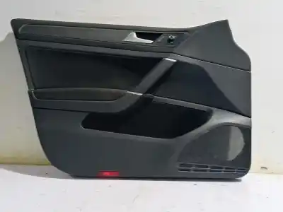 Peça sobressalente para automóvel em segunda mão FORRA / REVESTIMENTO DA PORTA DIANTEIRA ESQUERDA por VOLKSWAGEN GOLF VII LIM. (5G1) Comfortline BlueMotion Referências OEM IAM 5G4868079  