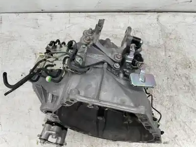 Автозапчастина б/у коробка передач для mazda 3 lim. () center-line посилання на oem iam d60403000  