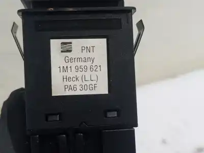 Автозапчастина б/у вимикач для seat leon (1m1) stella посилання на oem iam 1m1959621  