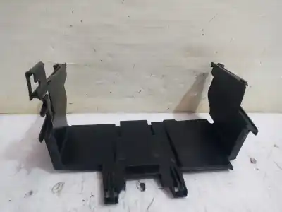 Автозапчастина б/у середній для seat leon (1m1) stella посилання на oem iam 1j0915335