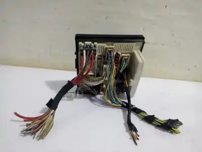 Second-hand car spare part fuse box unit for renault scenic ii grand confort dynamique oem iam references 8200481866