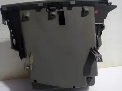 Автозапчастина б/у бардачок для renault scenic ii grand confort dynamique посилання на oem iam 8200248663  