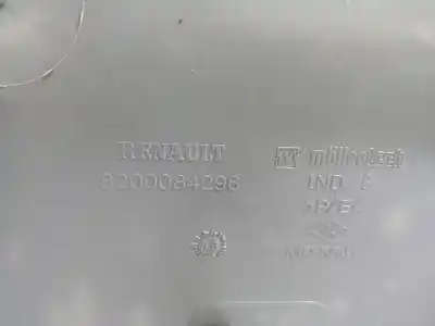 Second-hand car spare part tailgate trim for renault scenic ii grand confort dynamique oem iam references 8200084296  