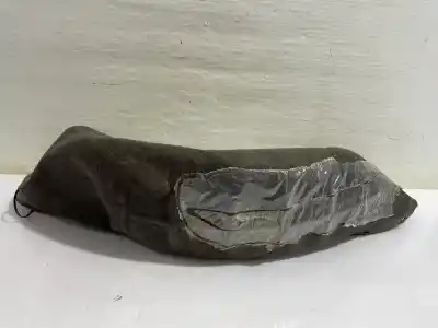 Second-hand car spare part right rear wheel arch for renault scenic ii grand confort dynamique oem iam references 8200228492
