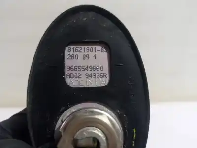 Автозапчастина б/у антена для peugeot 207 sw confort посилання на oem iam 9665549680  