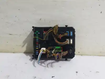 Recambio de automóvil de segunda mano de CAJA RELES / FUSIBLES para PEUGEOT 308 SW Envy referencias OEM IAM 281197595  