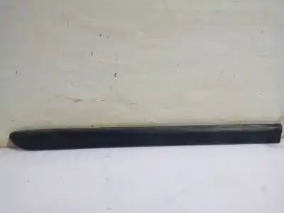 Peça sobressalente para automóvel em segunda mão moldagem por fiat doblo (119) 1.9 d active (05.2004->) referências oem iam 735281864