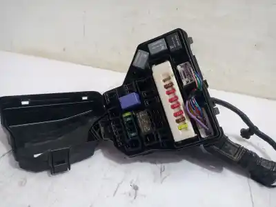 Second-hand car spare part fuse box unit for toyota yaris active oem iam references 826620d710a  