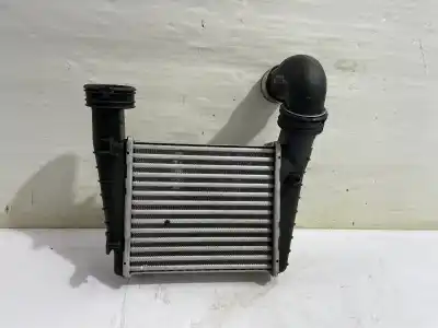 İkinci el araba yedek parçası Intercooler için VOLKSWAGEN PASSAT BERLINA (3B3) Advance OEM IAM referansları 8D0145805C  