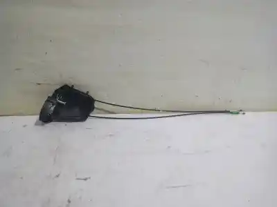 Автозапчастина б/у замок дверей заднього лівого для toyota prius (nhw20) basis посилання на oem iam 6906047041  