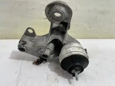 İkinci el araba yedek parçası Sag Motor Destegi için VOLKSWAGEN PASSAT BERLINA (3B3) Advance OEM IAM referansları 8E0199352D  