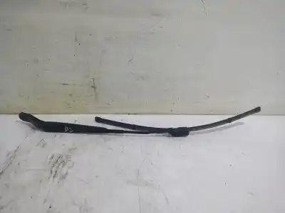Pezzo di ricambio per auto di seconda mano braccio tergicristallo anteriore sinistro per opel corsa d color edition riferimenti oem iam 9822931680