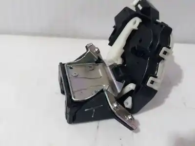 Peça sobressalente para automóvel em segunda mão fechadura do mala por mazda 3 lim. () center-line referências oem iam g33m62310a  