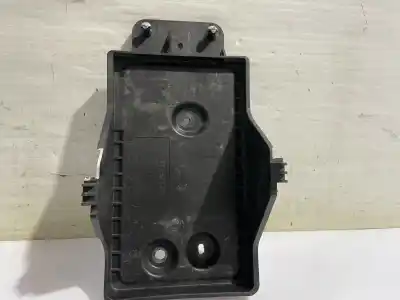Автозапчастина б/у середній для mazda 3 lim. () center-line посилання на oem iam ke7056041  