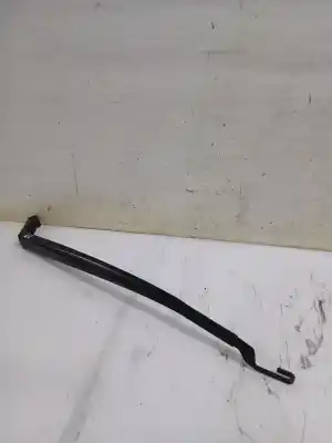 Автозапчастина б/у передній правий річок склоочисника для toyota auris (_e15_) 1.33 dual-vvti (nre150_) посилання на oem iam 8521102181  