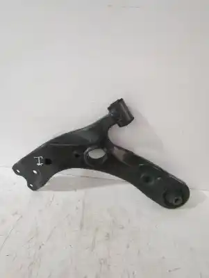 Автозапчастина б/у передній лівий нижний рычаг підвіски для toyota auris (_e15_) 1.33 dual-vvti (nre150_) посилання на oem iam 4806902130  