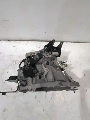 Автозапчастина б/у коробка передач для toyota auris (_e15_) 1.33 dual-vvti (nre150_) посилання на oem iam 3030002090  