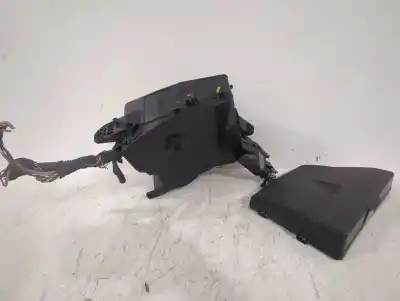 Автозапчасти б/у блок реле/предохранителей за toyota auris (_e15_) 1.33 dual-vvti (nre150_) ссылки oem iam 8274102050  