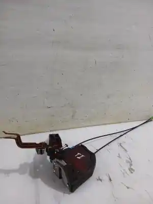 Автозапчастина б/у замок дверей заднього лівого для toyota auris (_e15_) 1.33 dual-vvti (nre150_) посилання на oem iam 6906002170  