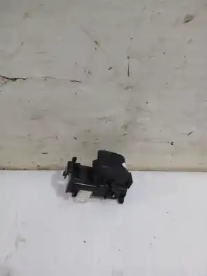 Автозапчастина б/у передній правий віконний вимикач для toyota auris (_e15_) 1.33 dual-vvti (nre150_) посилання на oem iam 848100d030  