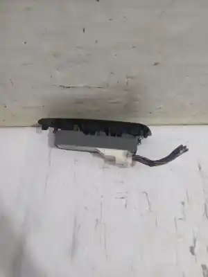 Peça sobressalente para automóvel em segunda mão botão / interruptor elevador vidro dianteiro esquerdo por toyota auris (_e15_) 1.33 dual-vvti (nre150_) referências oem iam 8482002210  