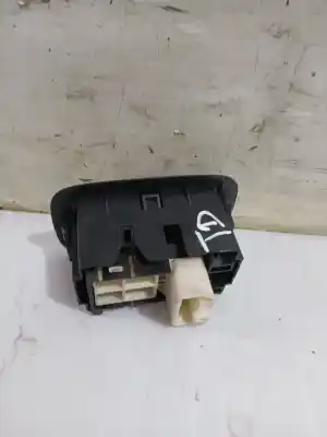 Автозапчасти б/у управление задними правыми стеклами за toyota auris (_e15_) 1.33 dual-vvti (nre150_) ссылки oem iam 848100d030  