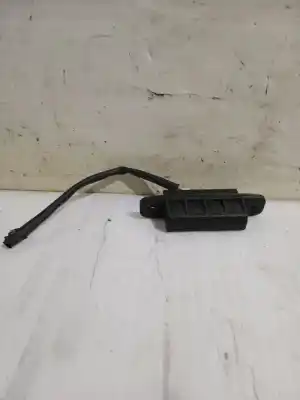 Peça sobressalente para automóvel em segunda mão puxador exterior de mala por toyota auris (_e15_) 1.33 dual-vvti (nre150_) referências oem iam 8484028030