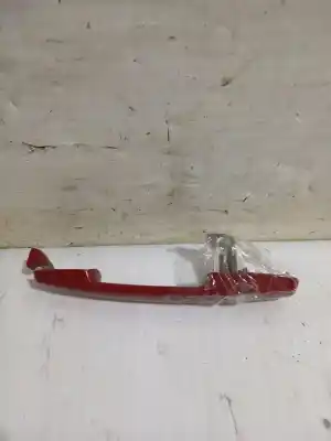 Автозапчасти б/у задняя левая наружная ручка за toyota auris (_e15_) 1.33 dual-vvti (nre150_) ссылки oem iam 692110d070  