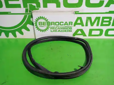 Peça sobressalente para automóvel em segunda mão junta vedante da porta por audi a4 berlina (8e) 2.5 tdi referências oem iam 8e5833721b