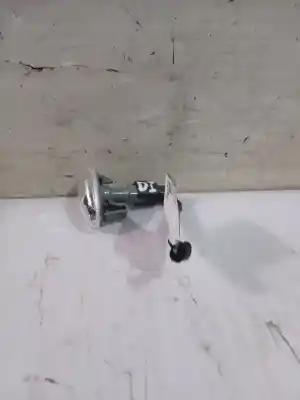 Second-hand car spare part LEFT SIDE LIGHT for PEUGEOT RIFTER  OEM IAM references 0104706  