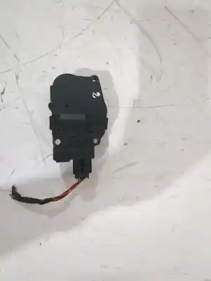 Автозапчасти б/у мотор открывания люков кондиционера за BMW 1 (E87) 120 d ссылки OEM IAM 929888G  