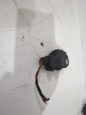 Автозапчасти б/у мотор открывания люков кондиционера за bmw 1 (e87) 120 d ссылки oem iam 929888g  