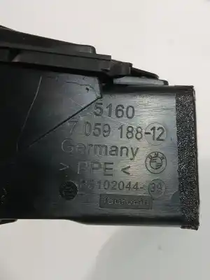 Second-hand car spare part air ventilation grille for bmw 1 (e87) 120 d oem iam references 7059188  