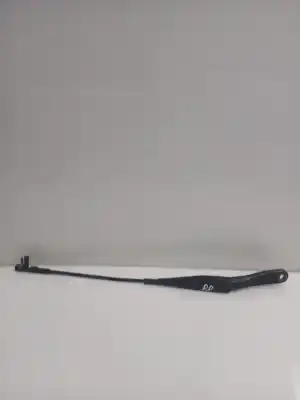 Автозапчастина б/у передній правий річок склоочисника для OPEL ASTRA H (A04) 1.7 CDTI (L48) Посилання на OEM IAM 93178942  