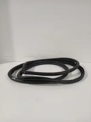 Peça sobressalente para automóvel em segunda mão junta vedante da porta por toyota yaris active referências oem iam 623120d380