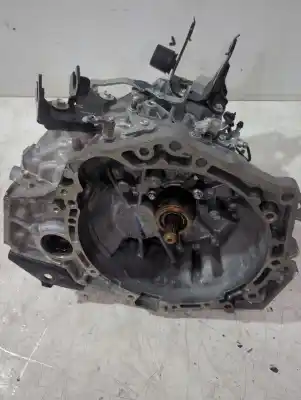 Peça sobressalente para automóvel em segunda mão caixa de velocidades por toyota yaris active referências oem iam 3311102050
