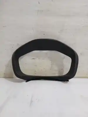 Peça sobressalente para automóvel em segunda mão moldagem por toyota yaris active referências oem iam 554110d250