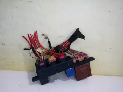 Pezzo di ricambio per auto di seconda mano scatola relè/fusibili per audi a6 c5 avant (4b5, 4b6) 2.5 tdi riferimenti oem iam 8l0941822a
