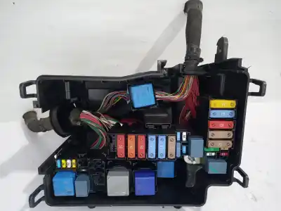 Second-hand car spare part fuse box unit for renault trafic furgón l1h1 2.9t oem iam references 243503708r  